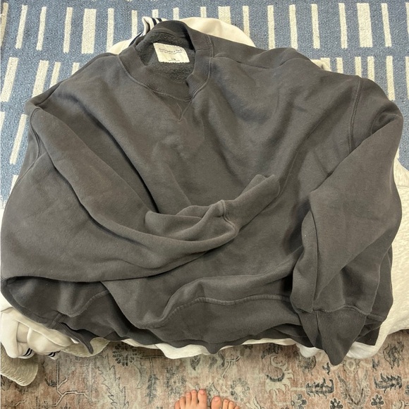 A&f pullover bundle - Picture 3 of 4